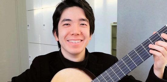 ウィーン留学から帰国した 浦安市出身のギタリスト 岡本拓也さん(26) リサイタル