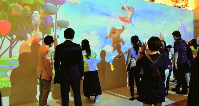 オリエンタルホテル東京ベイ 人気のプロジエクションマッピング 10月3日から「大空」のシーン加わる