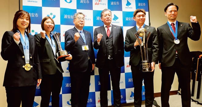 バルドラール浦安 市長に快挙報告 男子チーム：リーグ初優勝　女子チーム：選手権優勝
