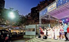 新浦安駅前広場を文化芸術の発信地に 華やかにイルミネーション点灯式